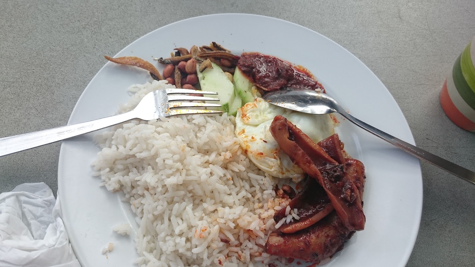 NASI LEMAK TELUR MATA